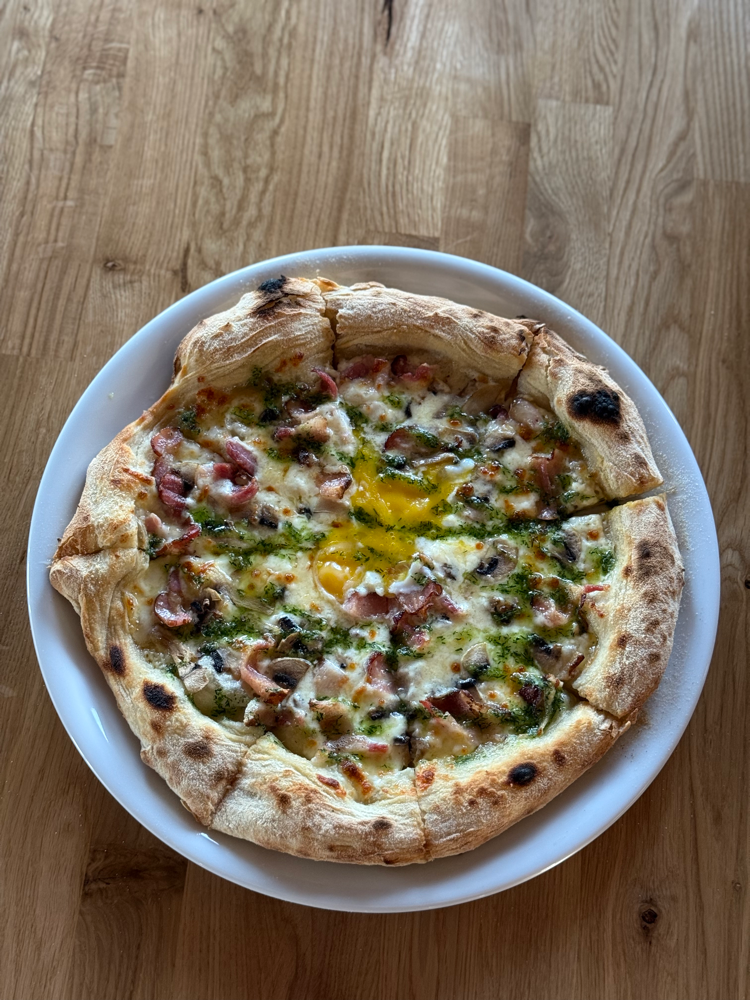 Піца Карбонара