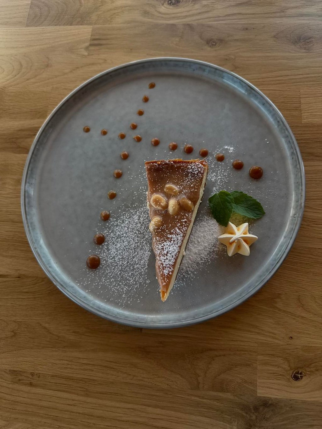 Чизкейк з солоною карамеллю 100 г