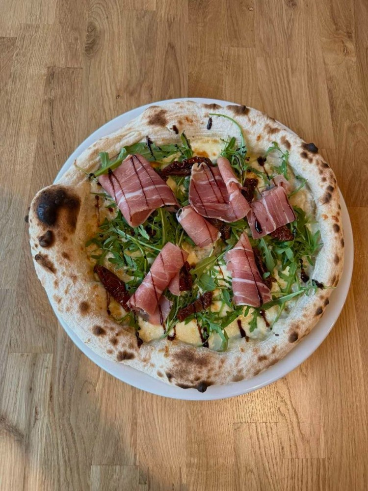 Піца Прошутто з томатами 460 гр