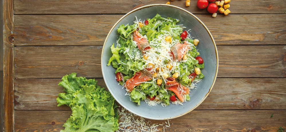 Цезар з червоною рибою