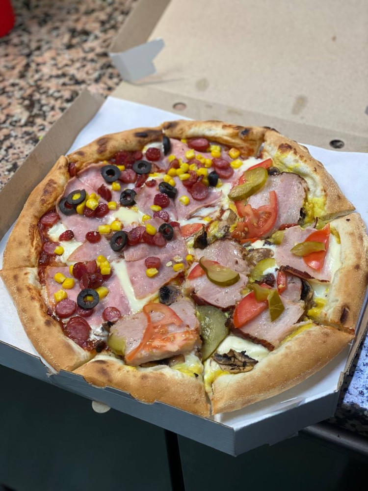 Піца селянська з картоплею