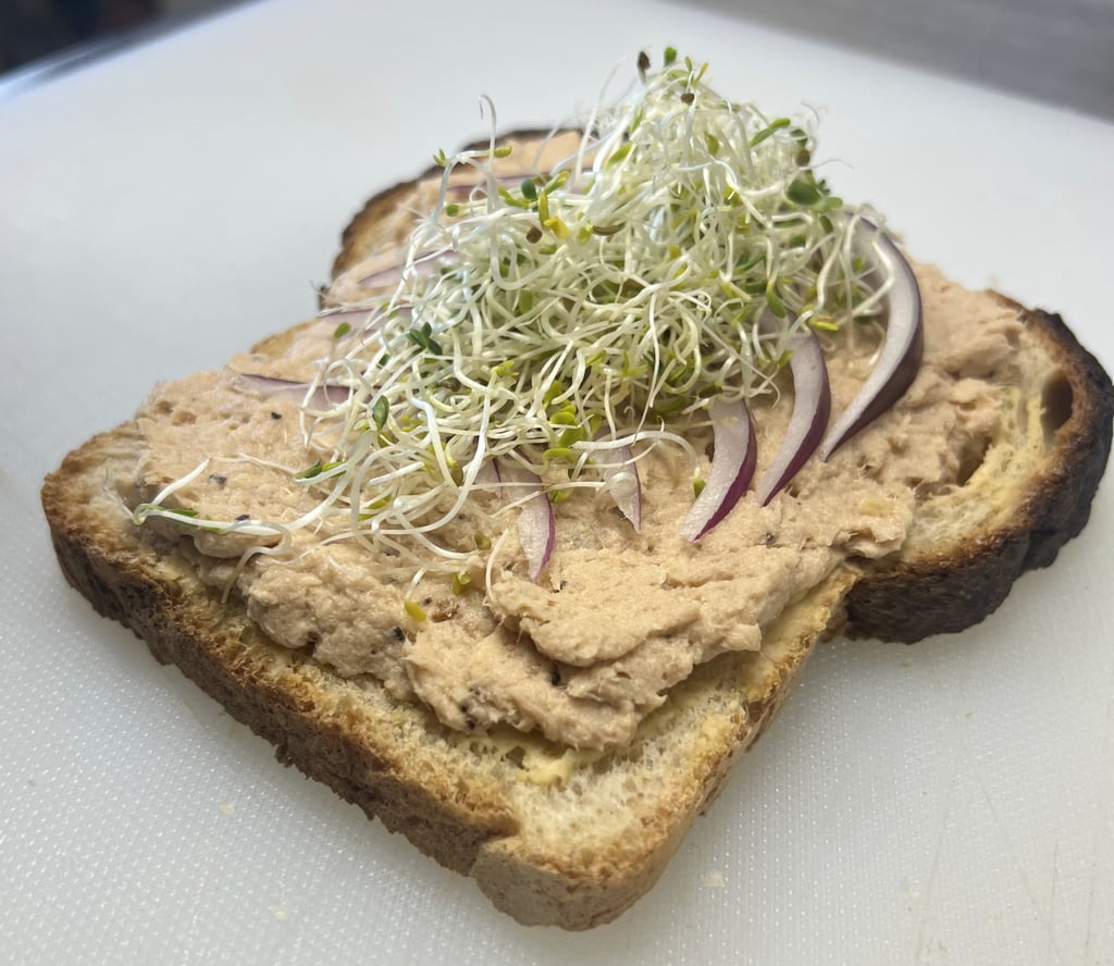 Tostada Atún & Humus