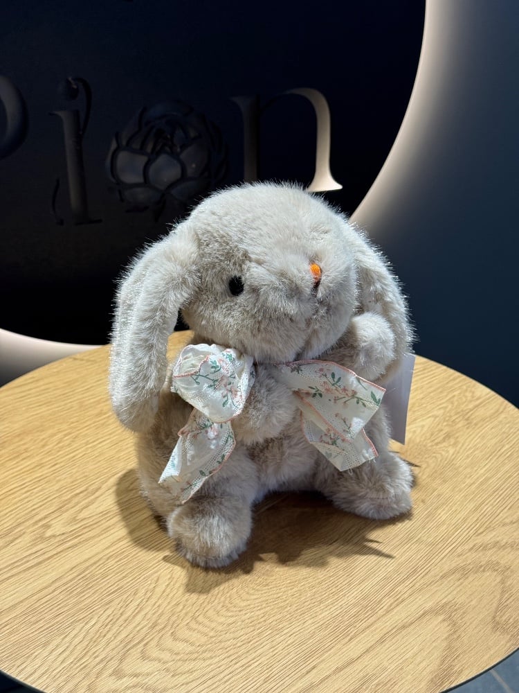 Кролик (сірий)