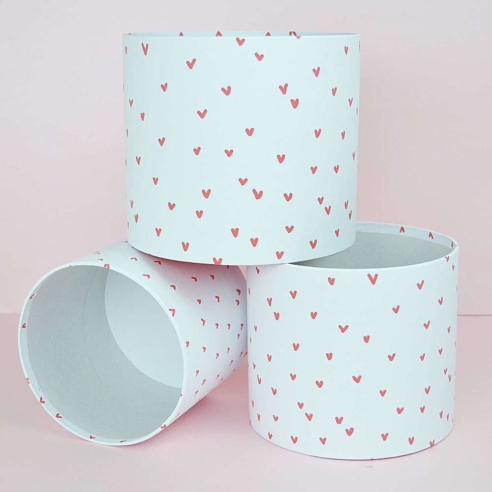 Набір шляпних коробок, сердечка червоні