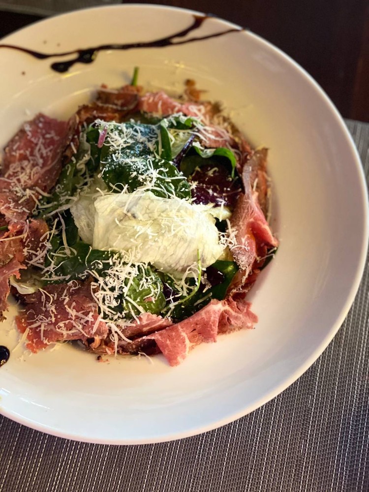 Салат з ростбіфом