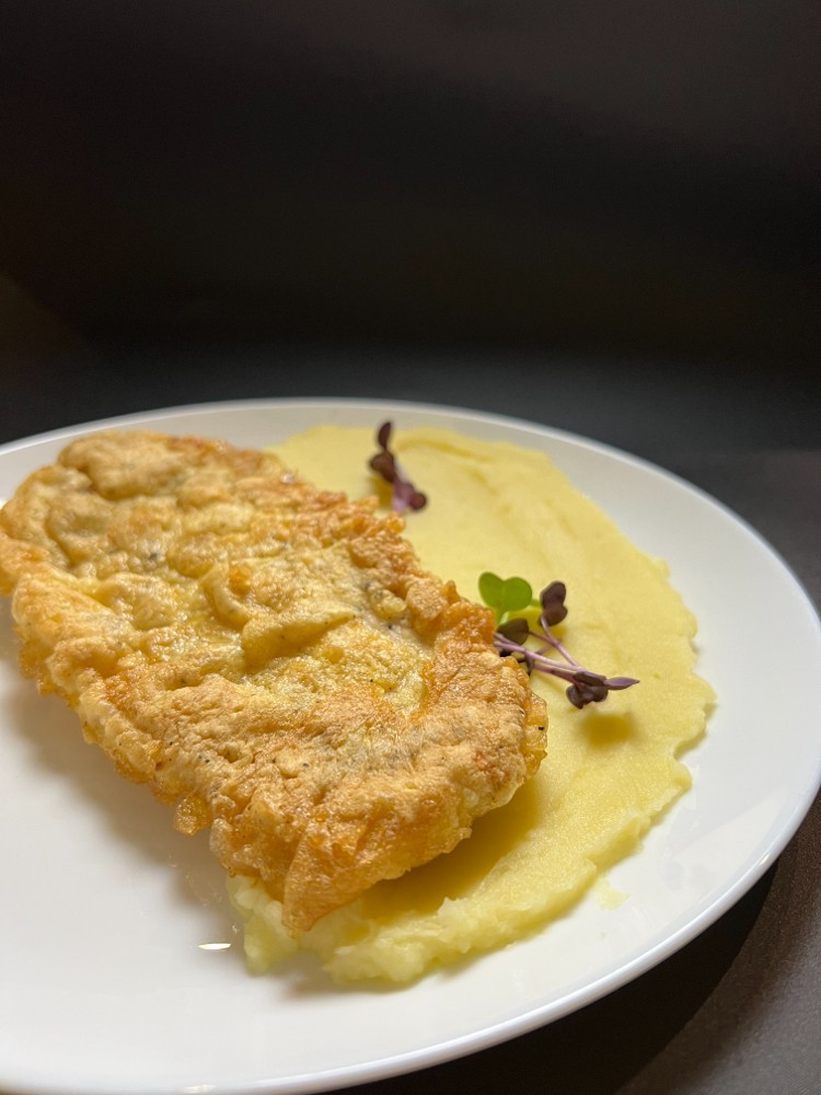 Відбивна з пюре