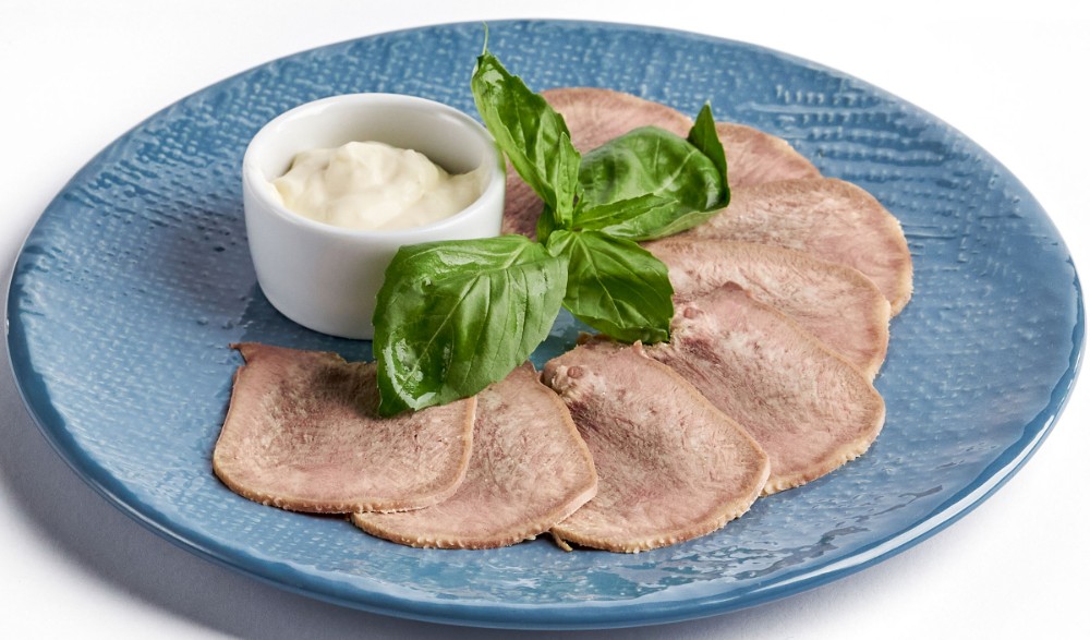 Язик яловичий з хріном