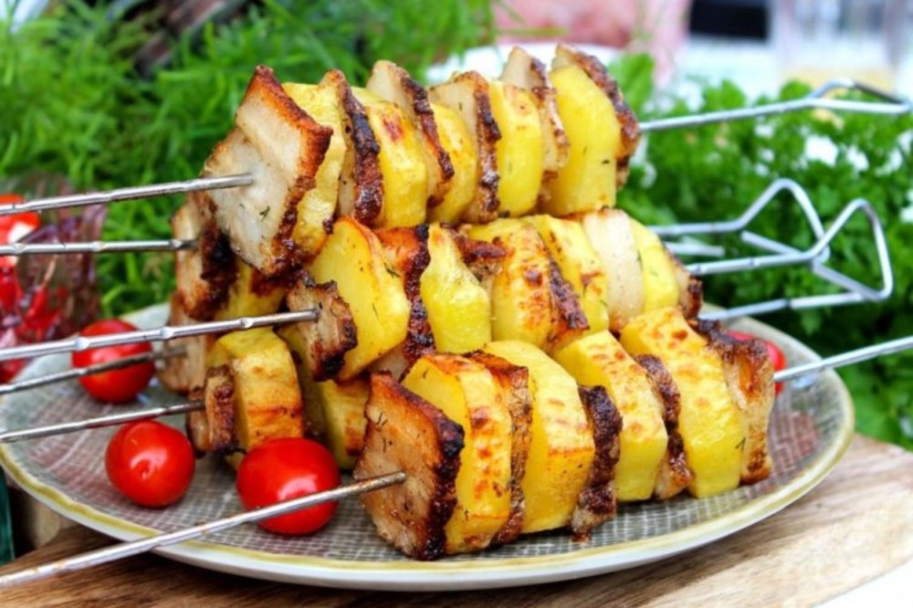 Картопля з беконом 