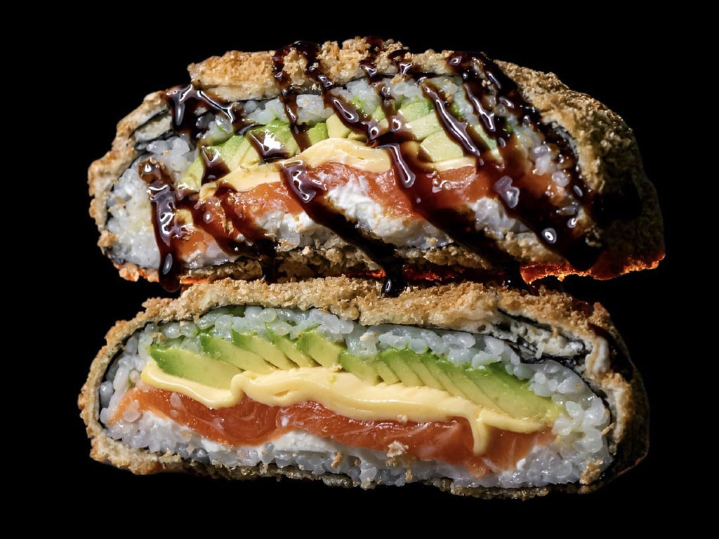 Суші-бургер з лососем