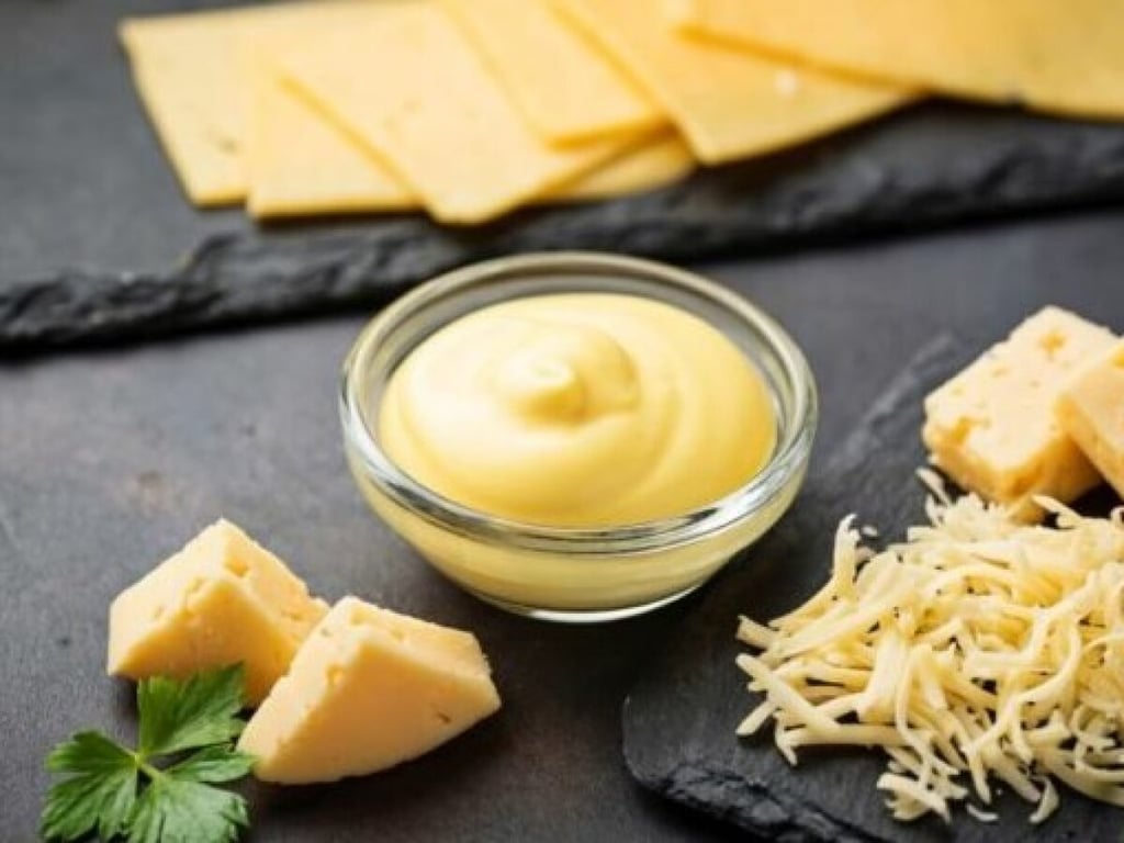 Соус сирний