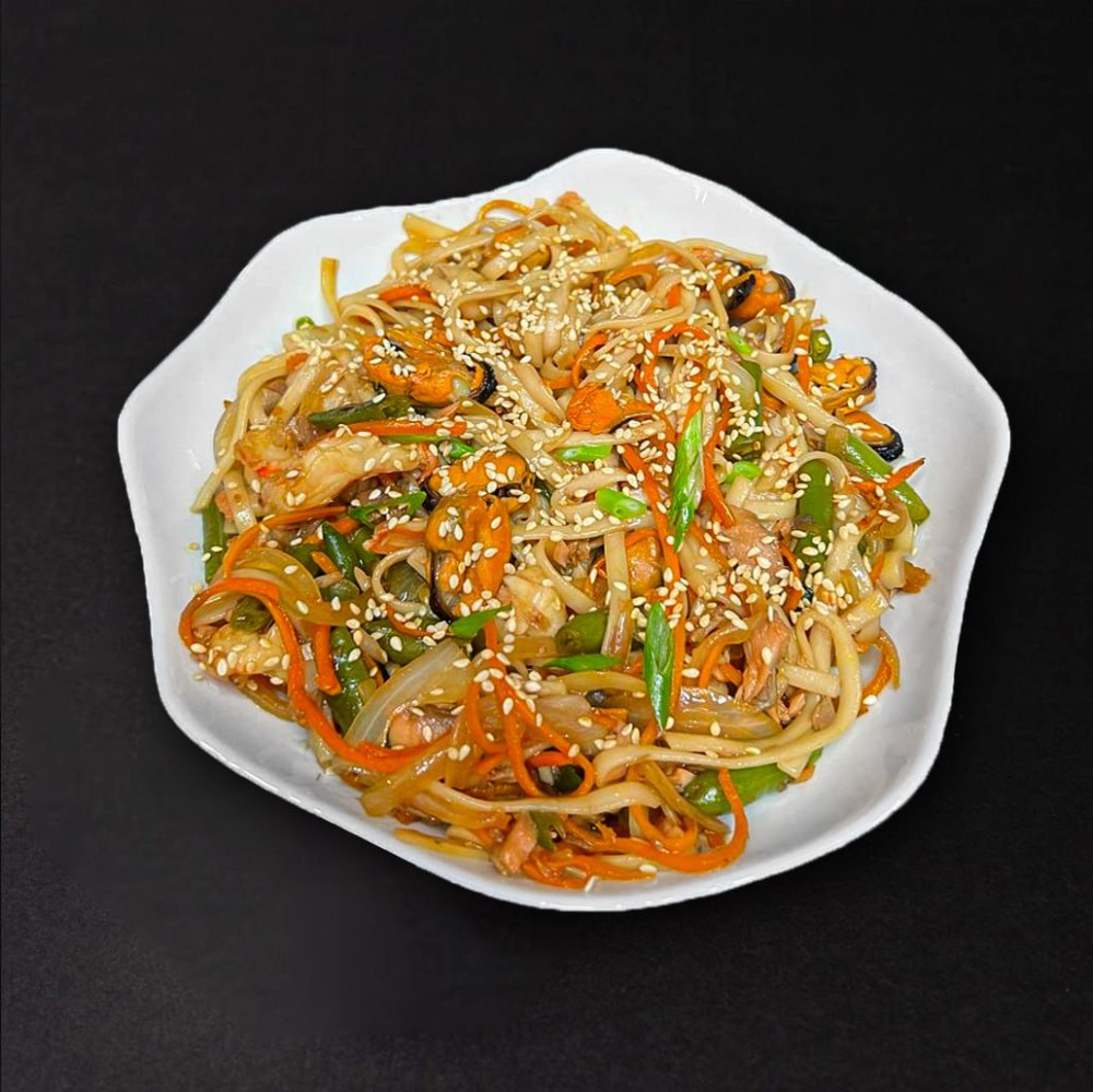 Удон класичний з морепродуктами