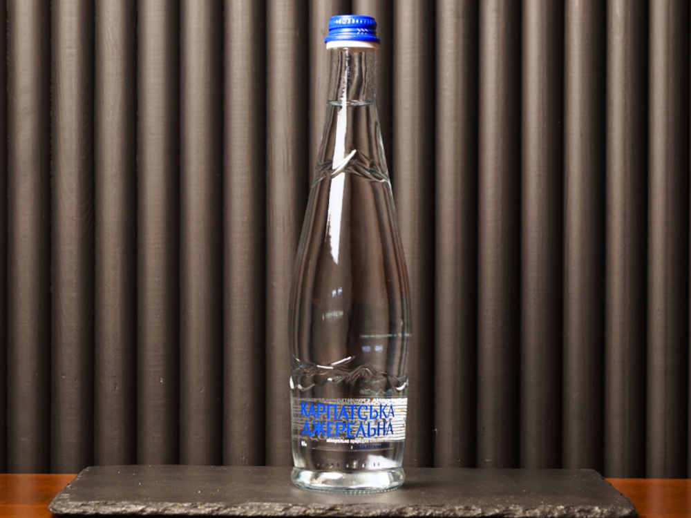 Вода "Карпатська джерельна" скло 0.5л.