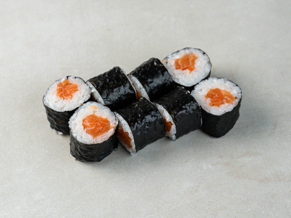 Макі рол з лососем