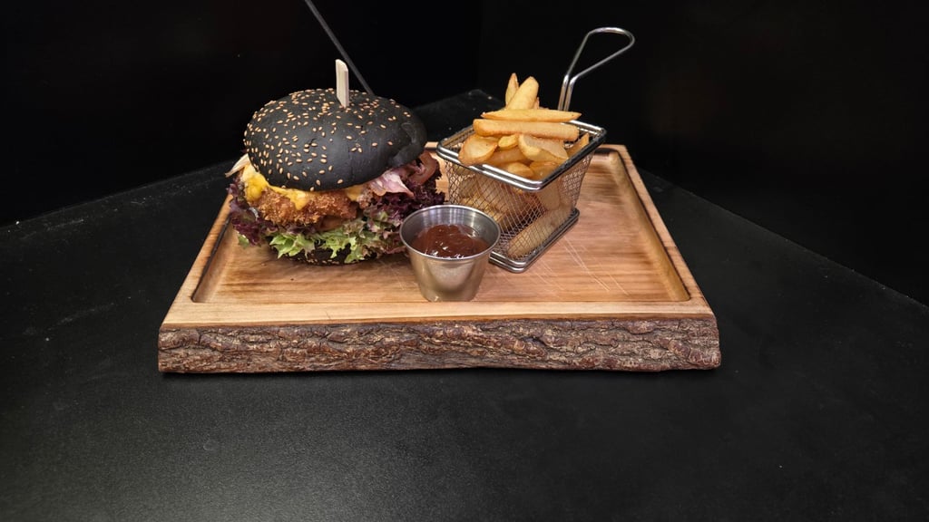 Crab burger з каротплею фрі