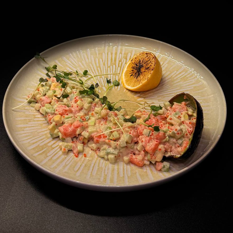 Салат Тар-тар з лососем та японським майонезом, 245 г