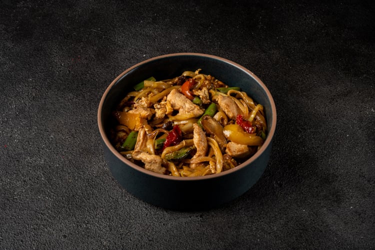 локшина удон с куркою 