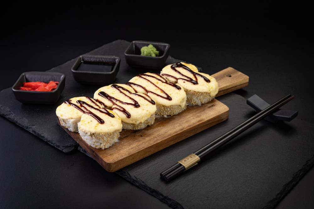 Теплий рол з вугрем 