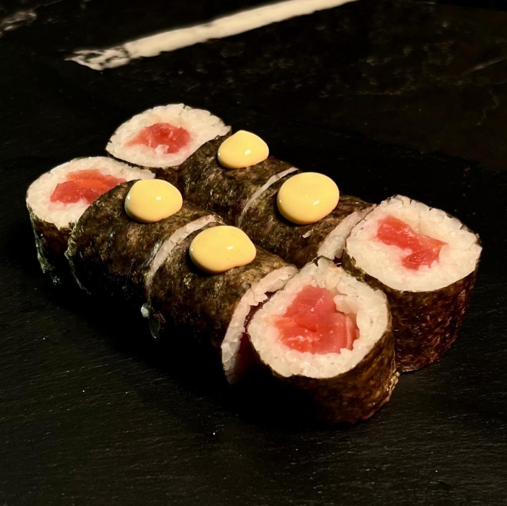 Макі з тунцем