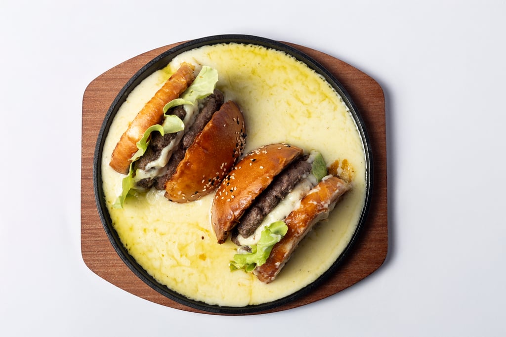 EXOTIC DEEP CHEESEBURGER