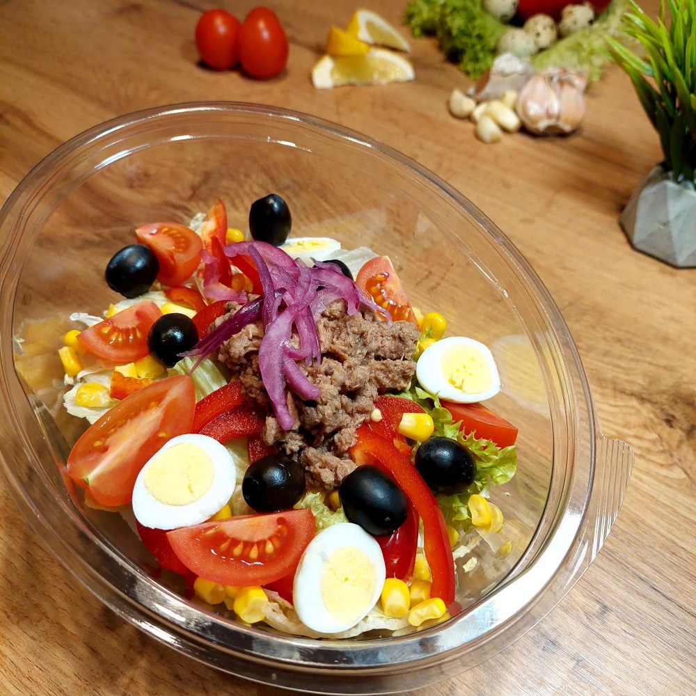 Салат с тунцом