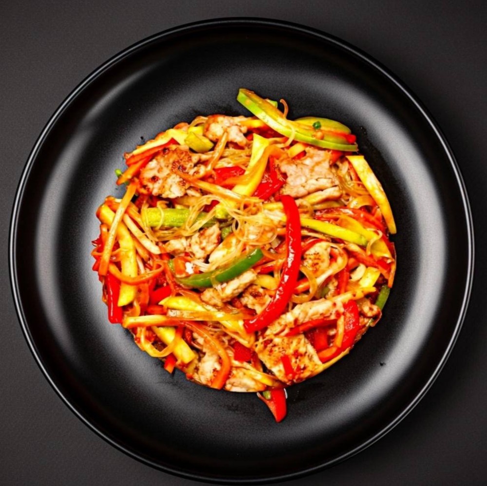 Фунчоза зі свининою