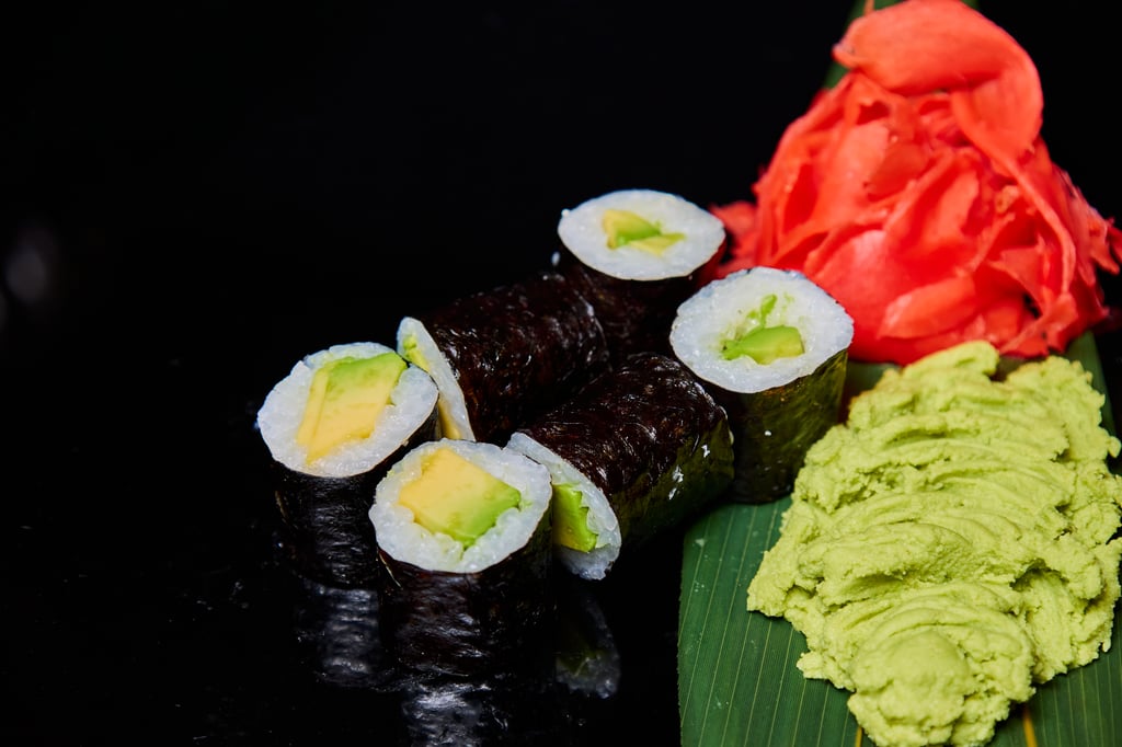 Макі з авокадо