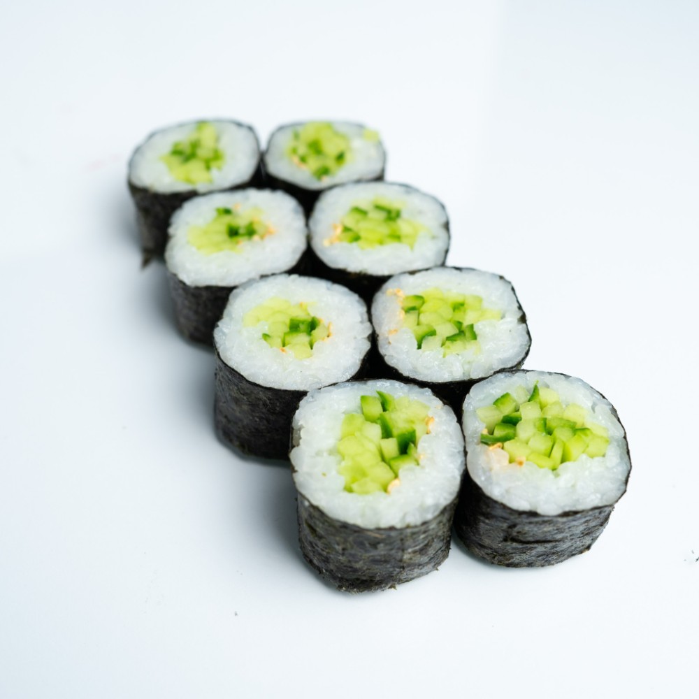 Макі з огірком