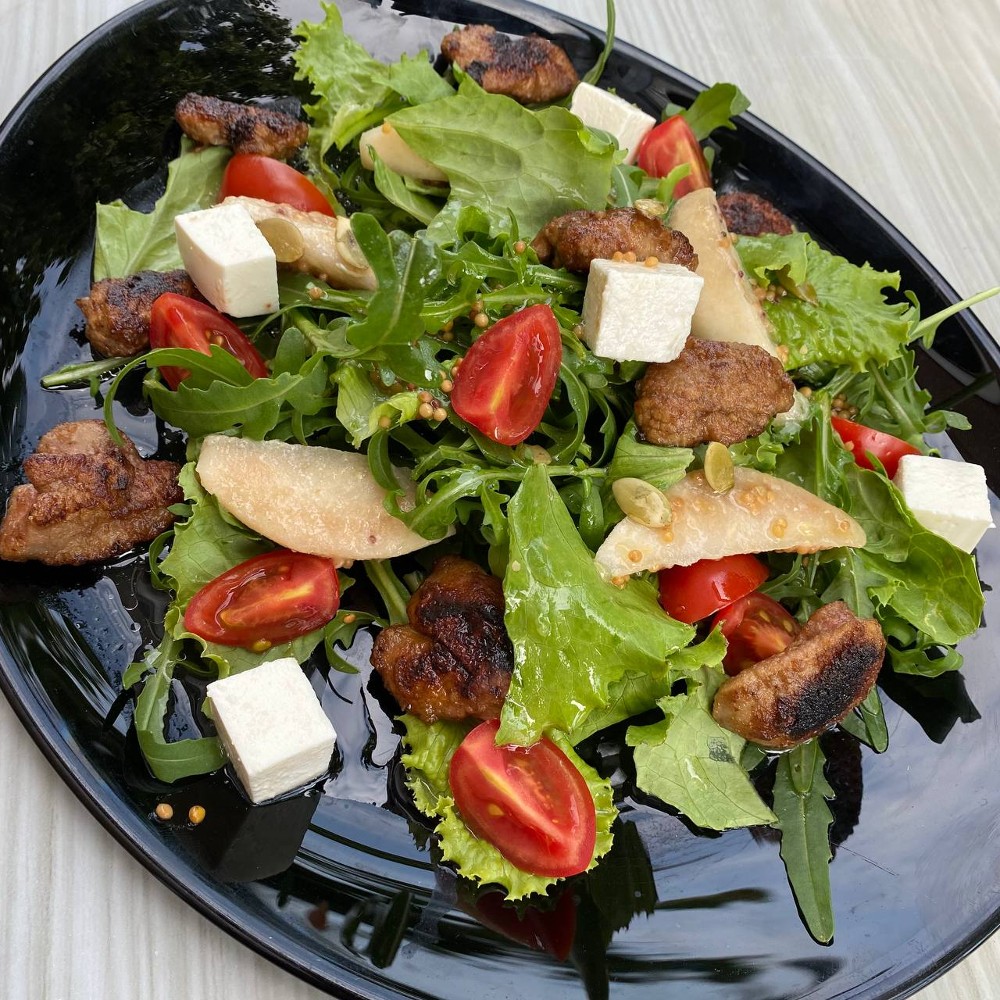 З печінкою та грушею