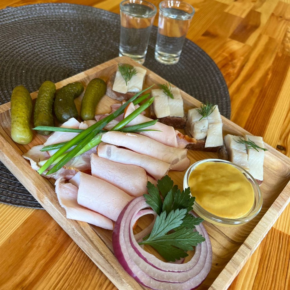 Тарілка до горілки