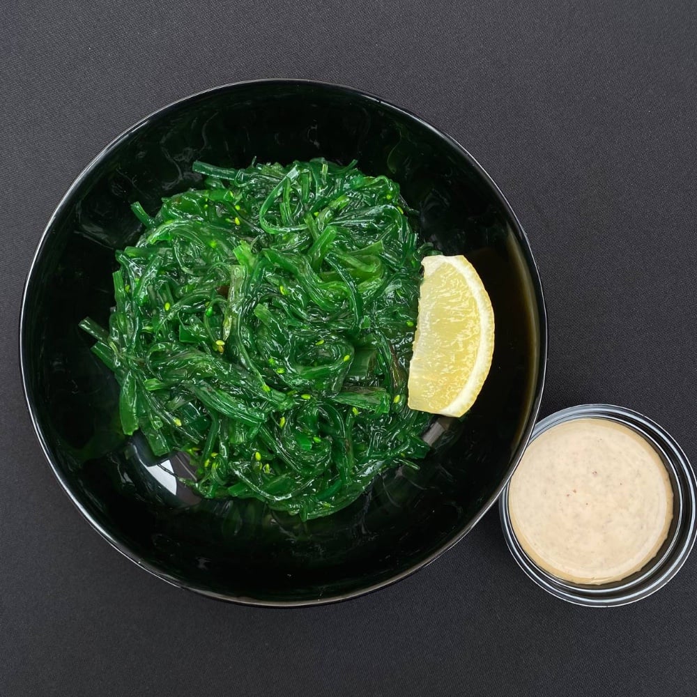 Чука з горіховим соусом