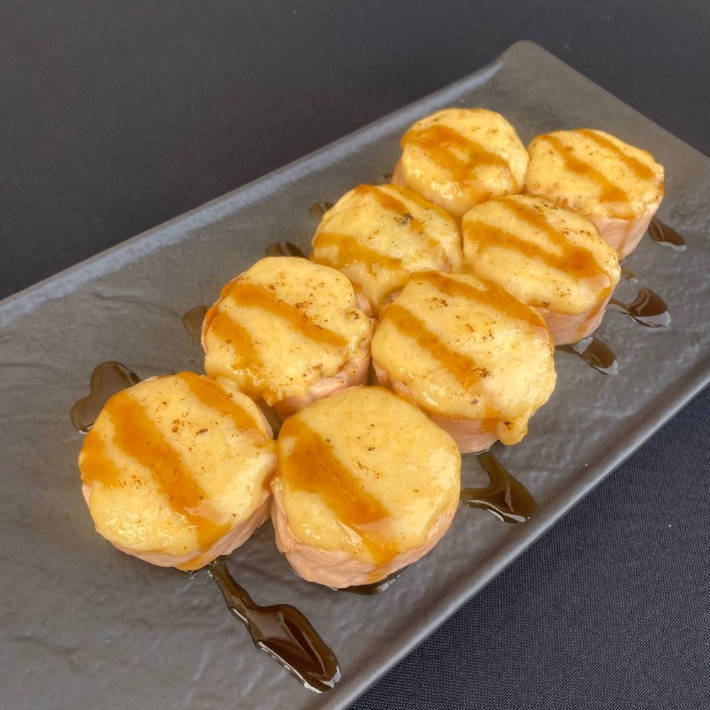 Преміум запечений з лососем