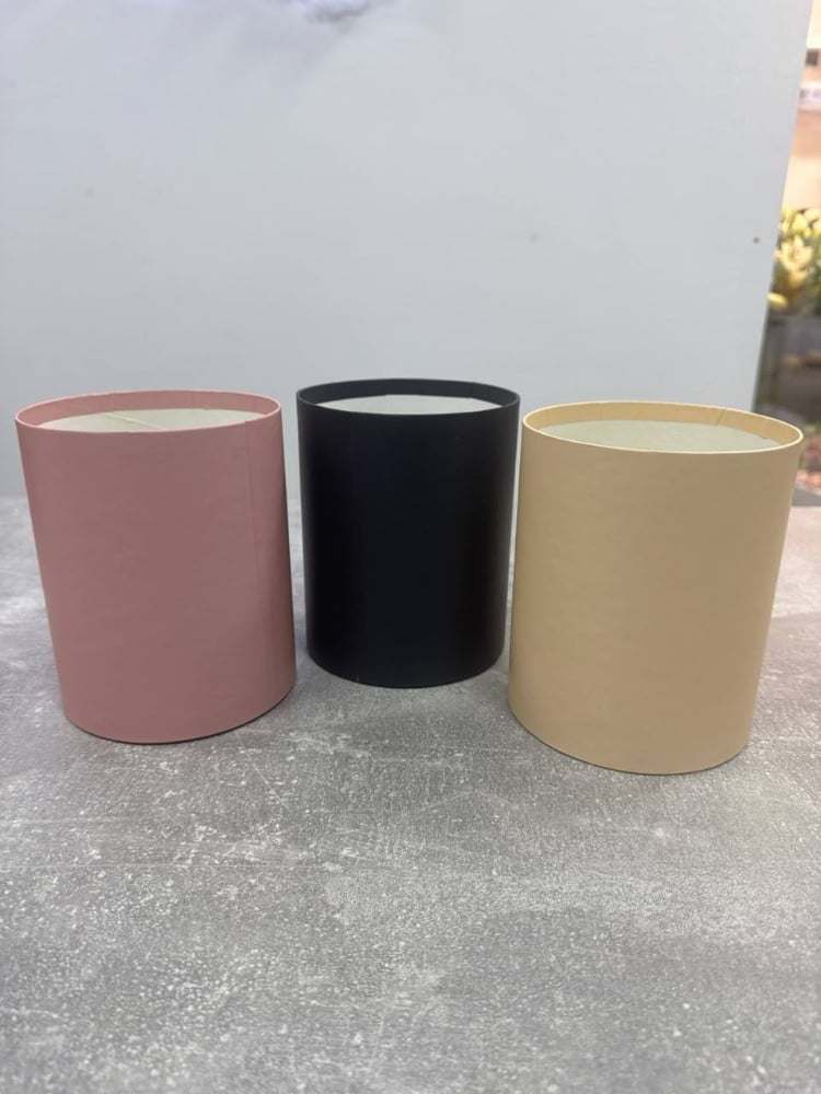 Коробка вологостійка мала (висота 15см; діаметр 12см)