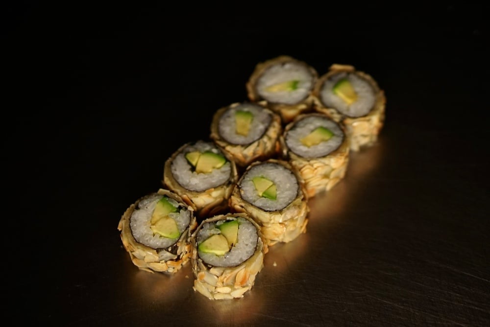 MT-03 Maki tempura aguacate