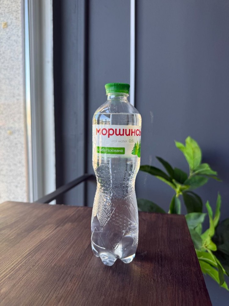 Моршинська вода с/газ 0,5л