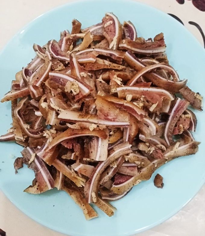 Вуха свинні 100