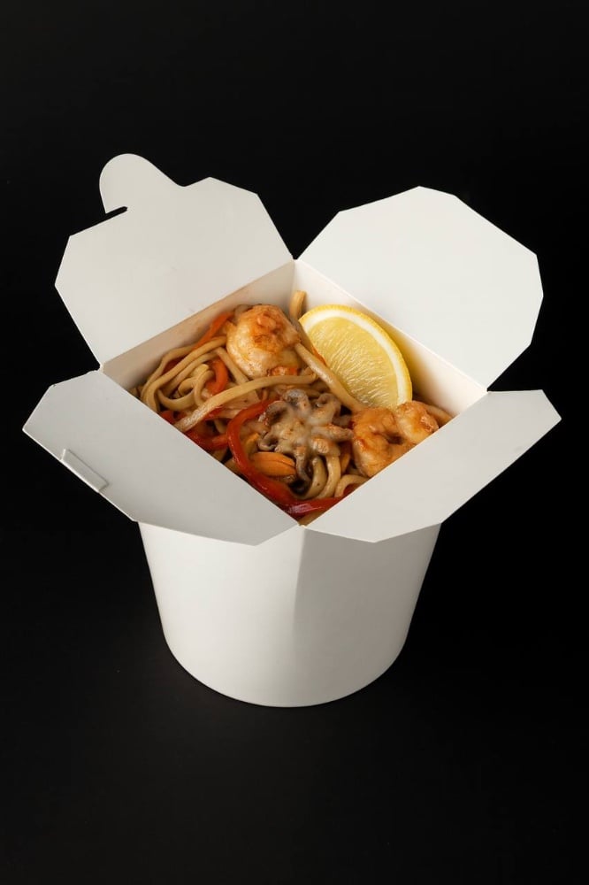 Вок з морепродуктами 