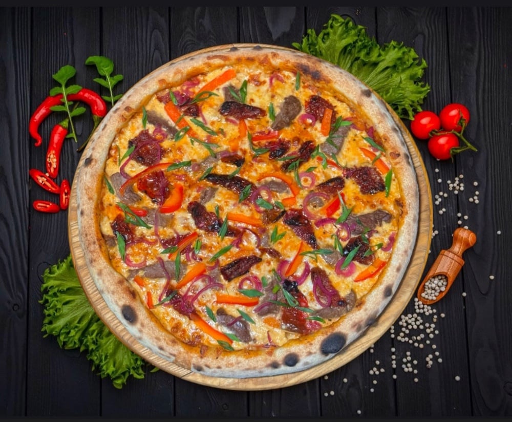 Піца з Телятиною та в`яленими томатами