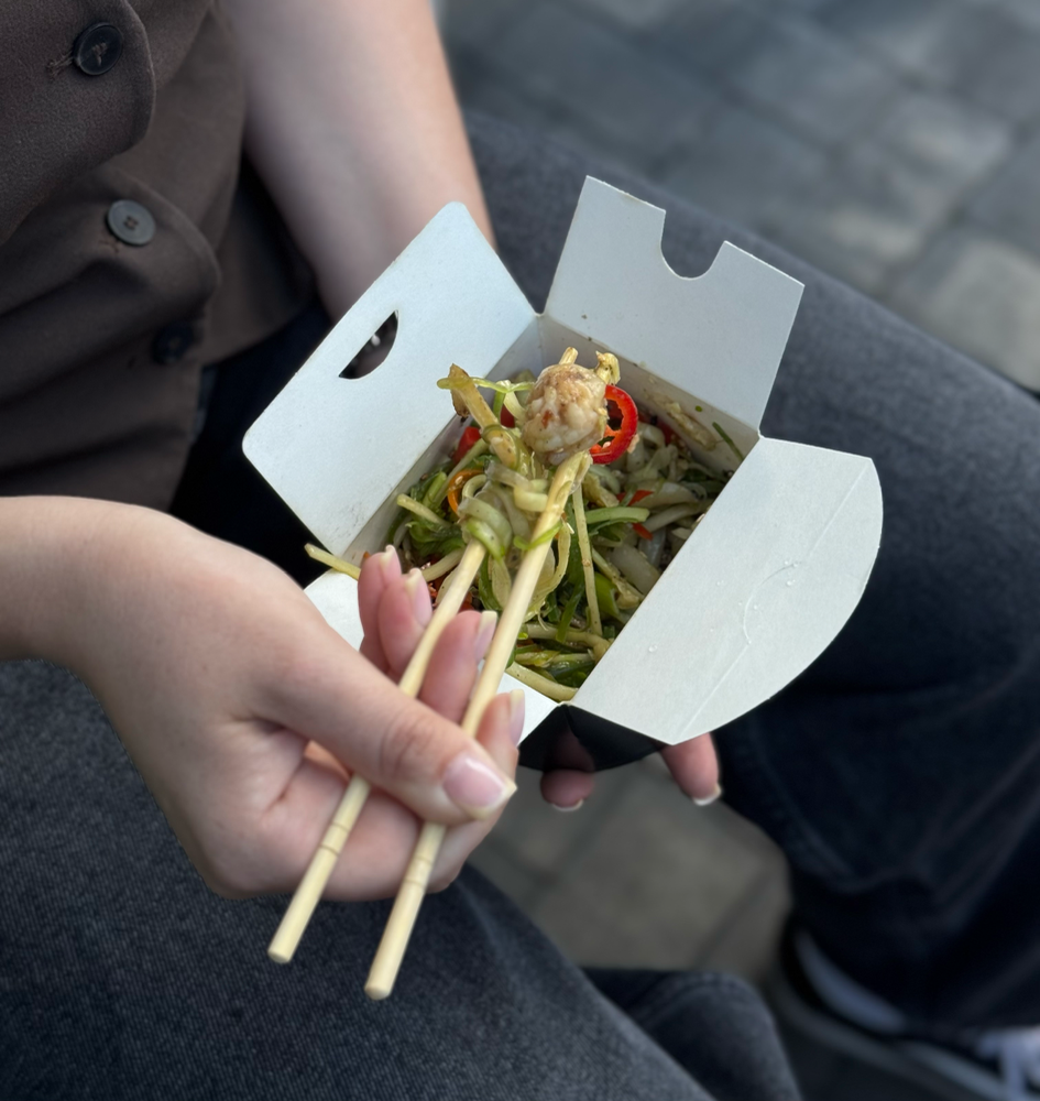 Локшина удон з морепродуктами