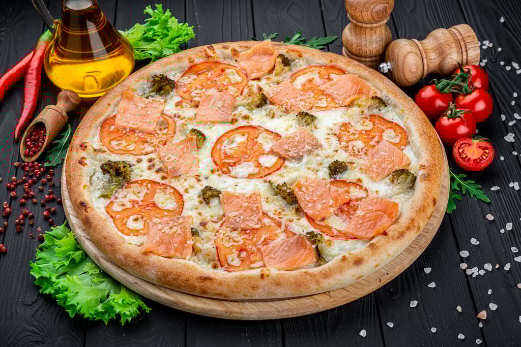 Піца Лосось з броколі