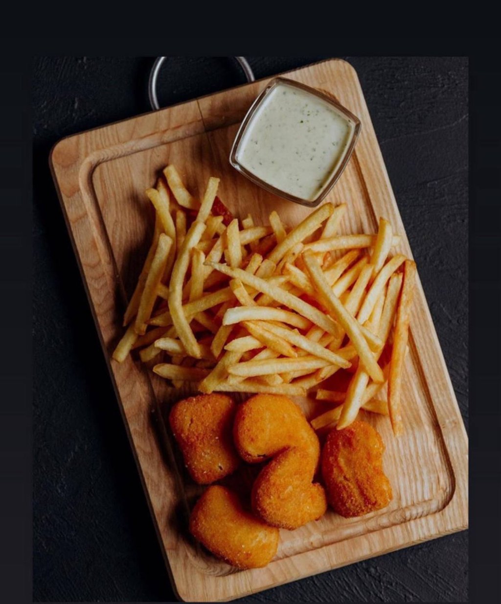 Картопля фрі+ курячі нагетси 260