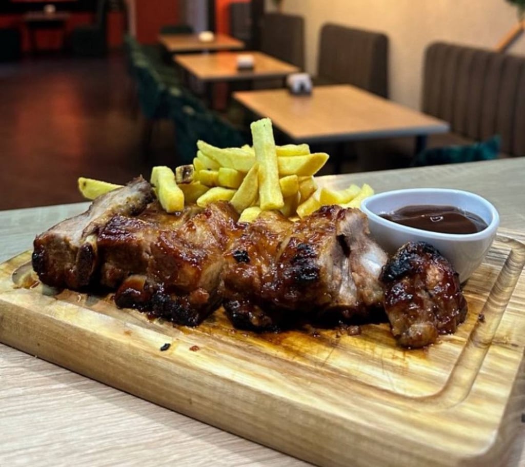 Ребра з картоплею фрі 380 г