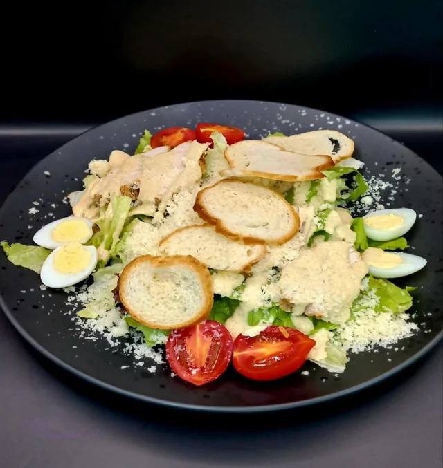  Салат Цезар з куркою 250 г
