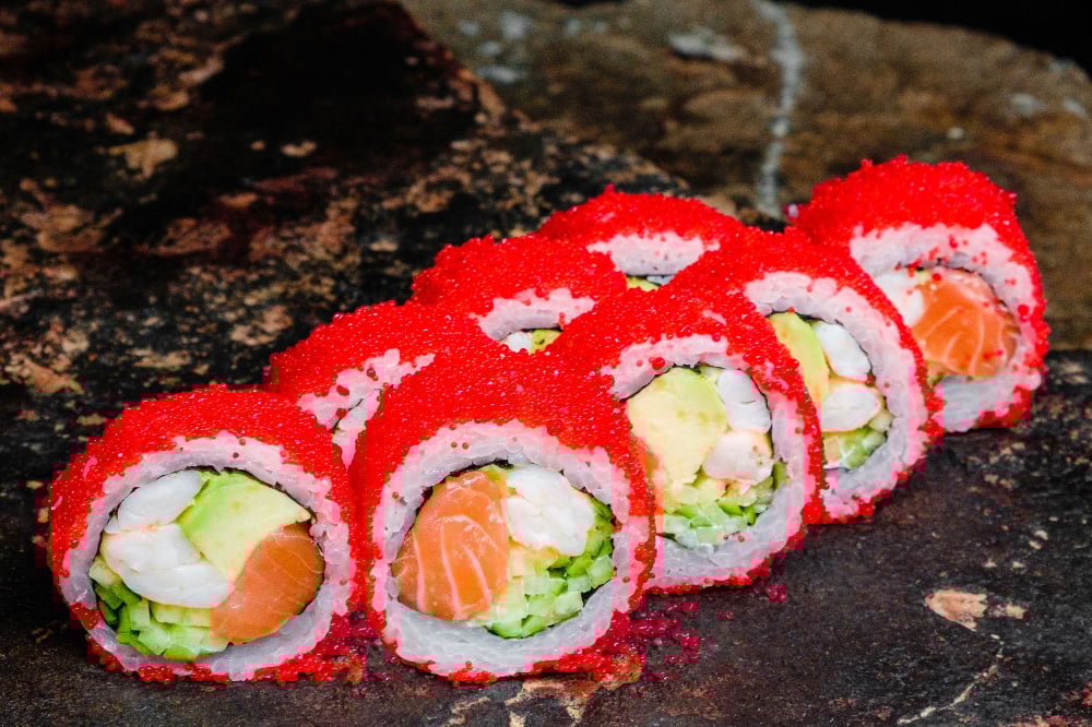 Kalifornia tobiko fish mix