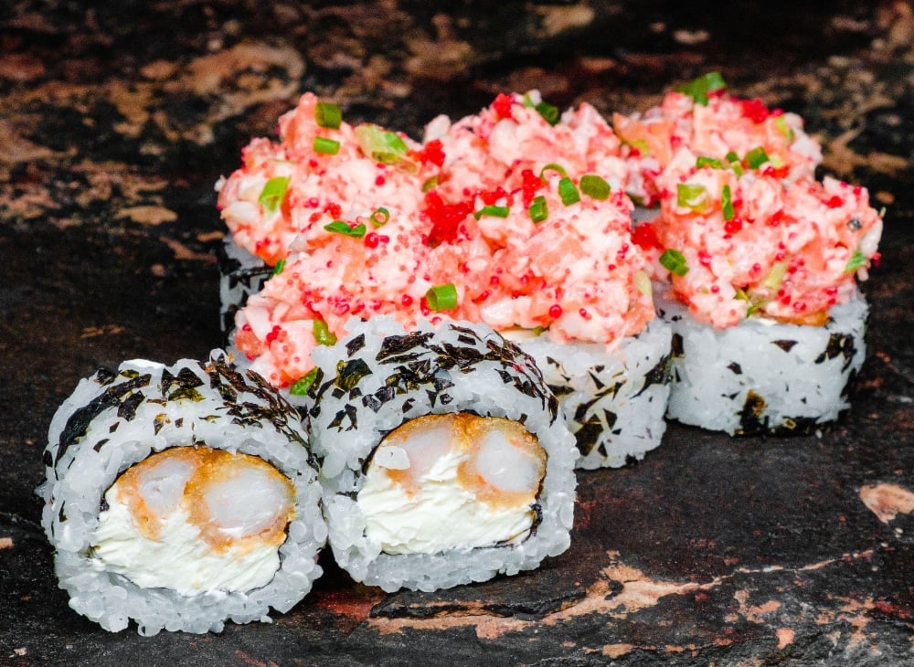 Felix roll with extra prawn