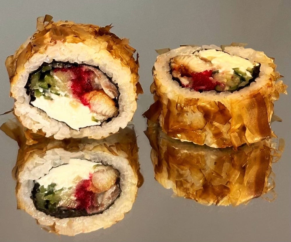 Рол боніто з вугрем 310 грам