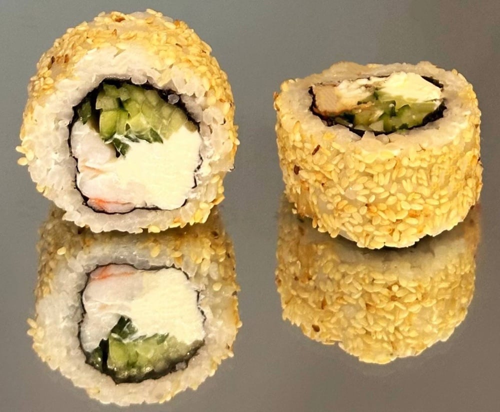 Рол філадельфія в кунжуті з креветкою 300 грам