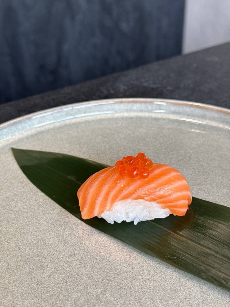 Нігірі з лососем (35г)