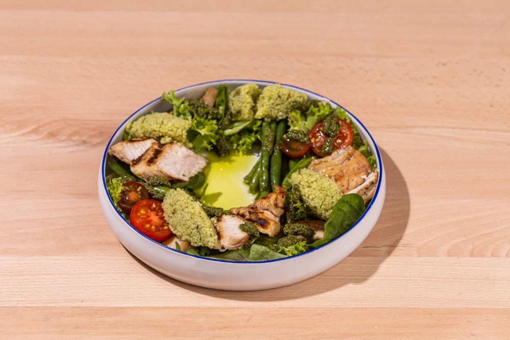 Боул з індичкою гриль, кус кусом, хіяші та стручковою квасолею