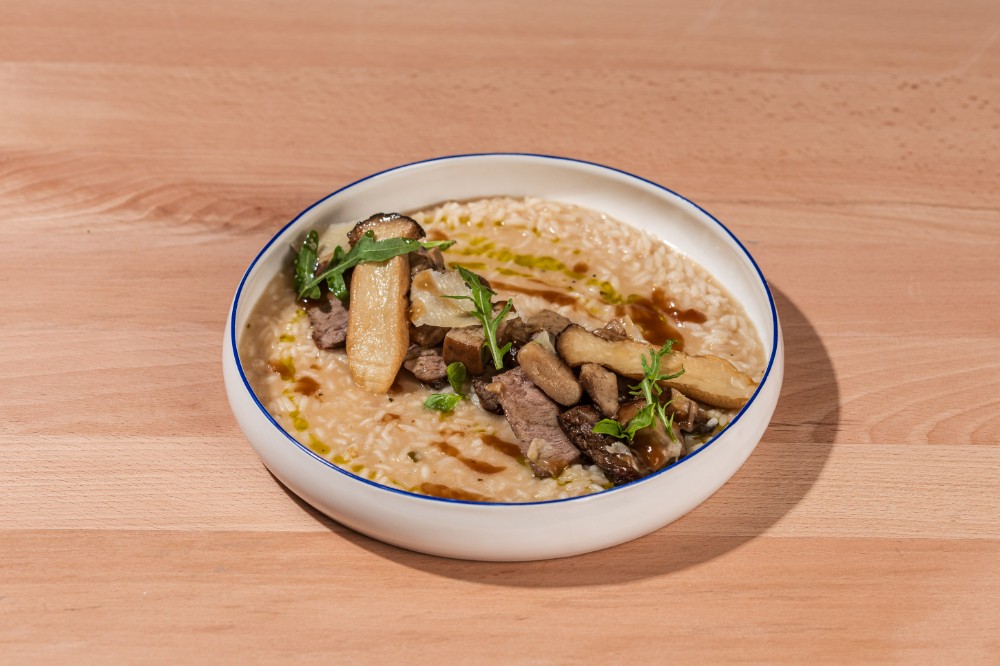 Різотто з білими грибами та телячими стейками