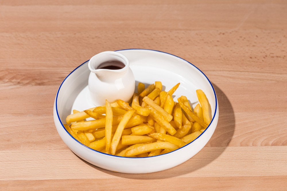 Картопля фрі з кетчупом